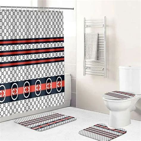 gucci wallpaper bathroom